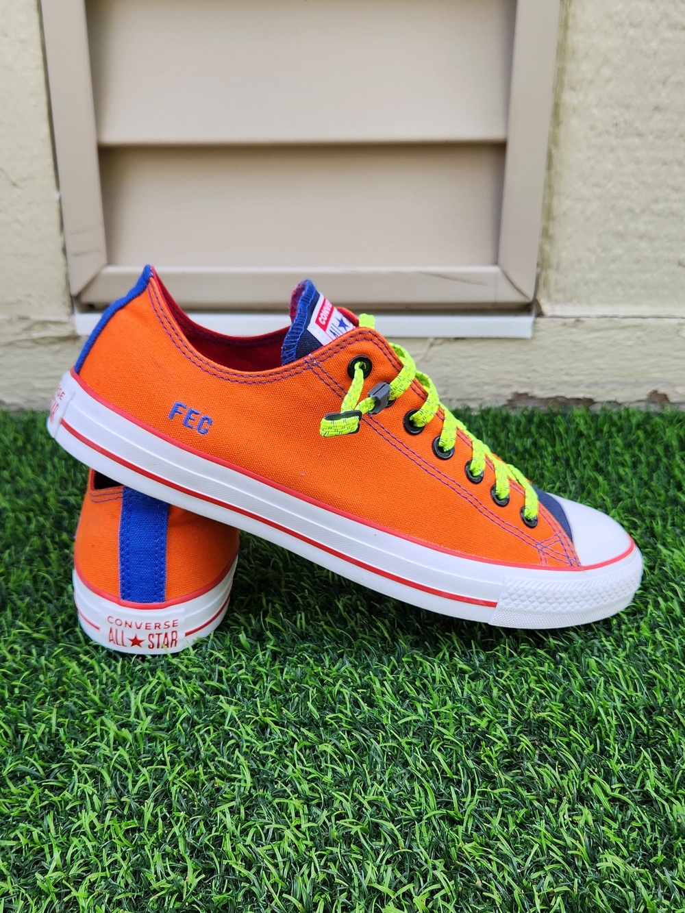 Converse All Star Orange Low-Top Sneakers with Neon Laces SIZE 9